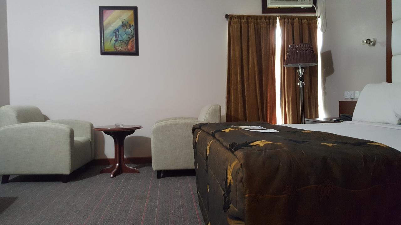 Denis Hotel Abuja Mobushipe Zewnętrze zdjęcie