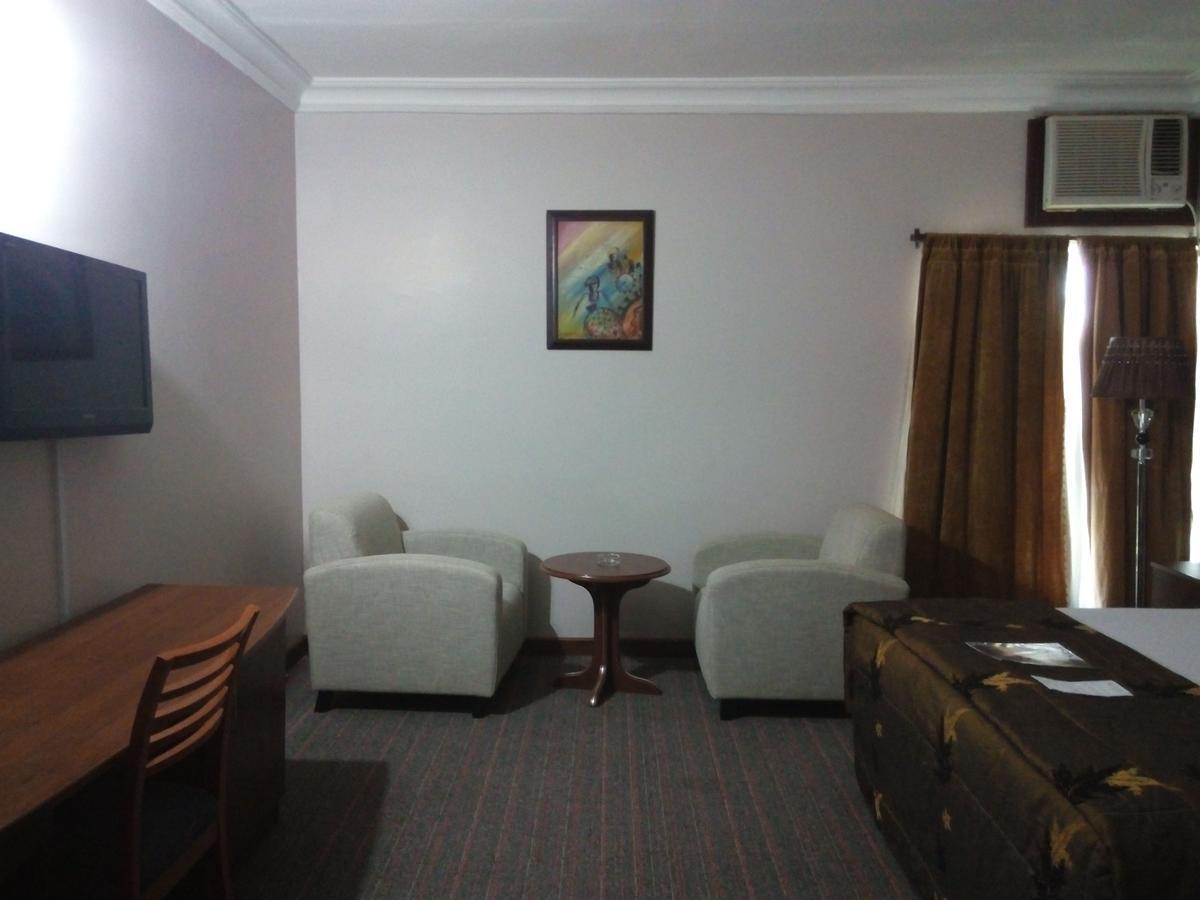 Denis Hotel Abuja Mobushipe Zewnętrze zdjęcie