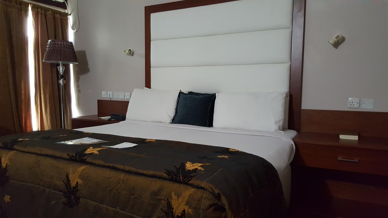Denis Hotel Abuja Mobushipe Zewnętrze zdjęcie